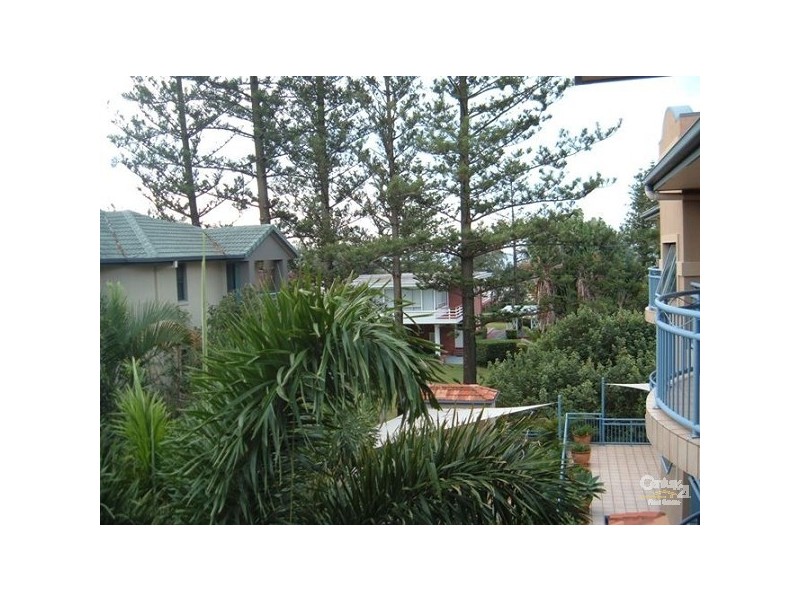 10/139-141 Golden Four Drive, Bilinga QLD 4225