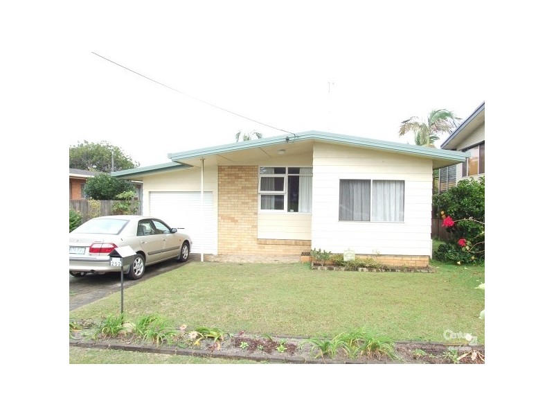 252 Coolangatta Road, Bilinga QLD 4225