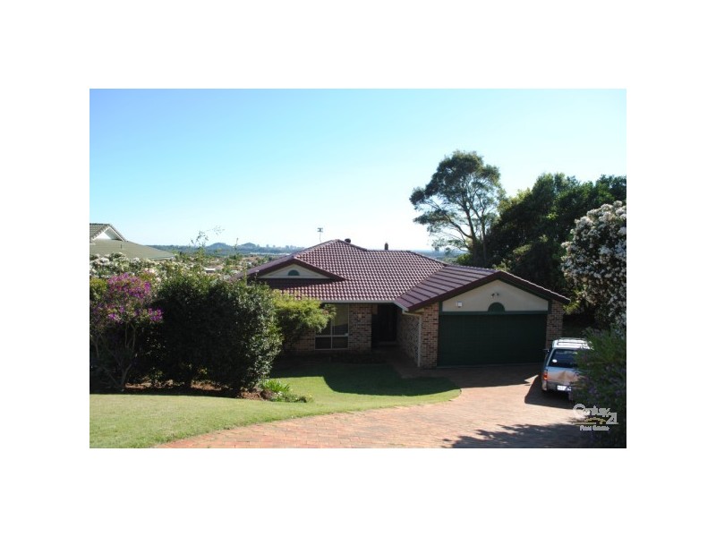 17 Stonehaven Way, Banora Point NSW 2486