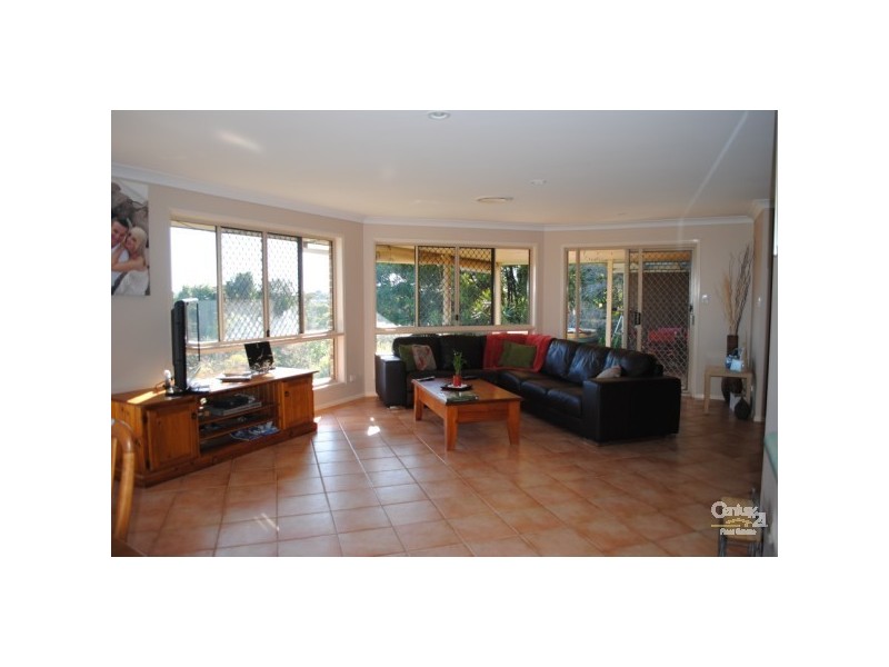 17 Stonehaven Way, Banora Point NSW 2486