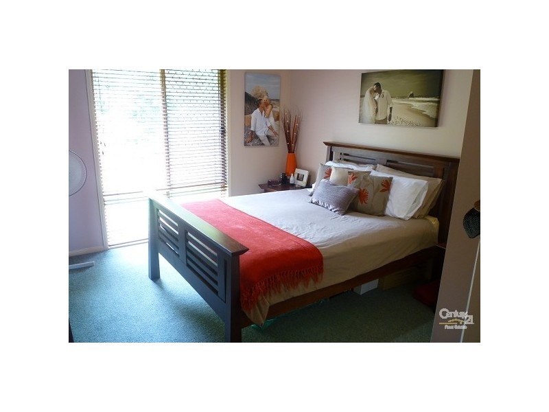 17 Stonehaven Way, Banora Point NSW 2486