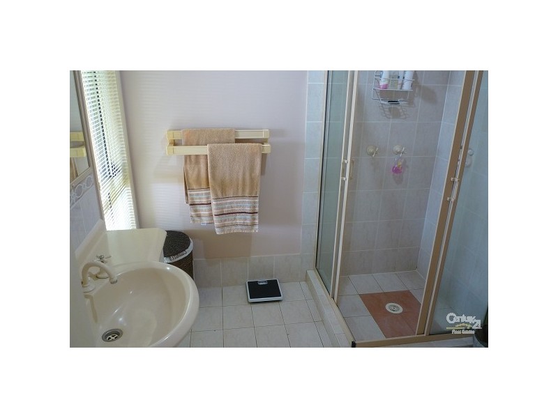 17 Stonehaven Way, Banora Point NSW 2486