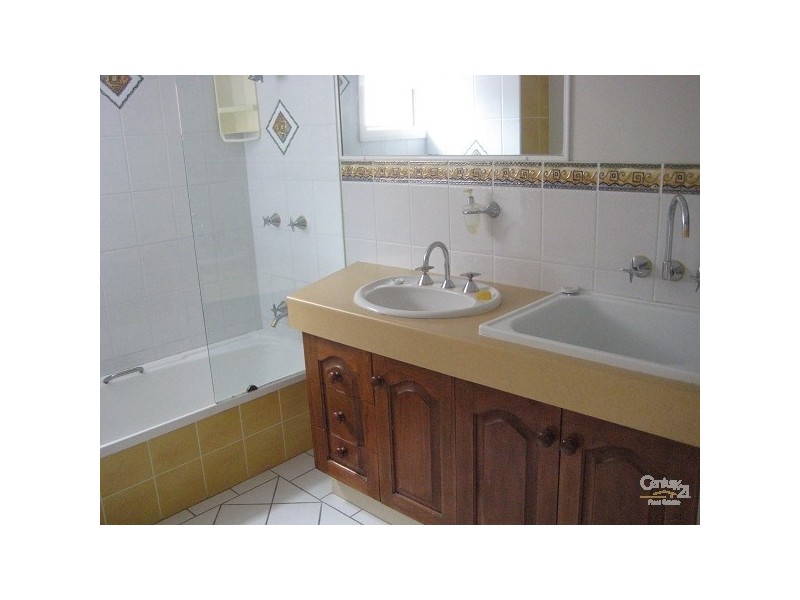 Coolangatta QLD 4225