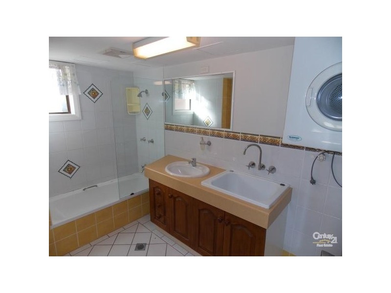 Coolangatta QLD 4225