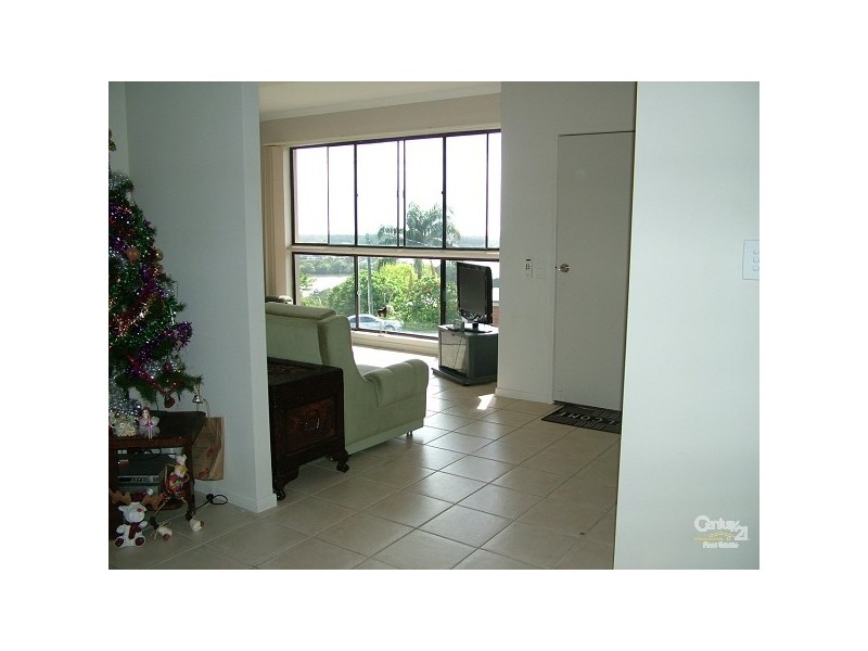 13 Blue Haze Crescent, Banora Point NSW 2486