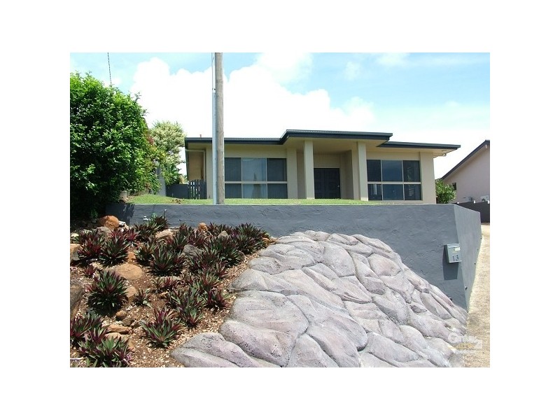 13 Blue Haze Crescent, Banora Point NSW 2486