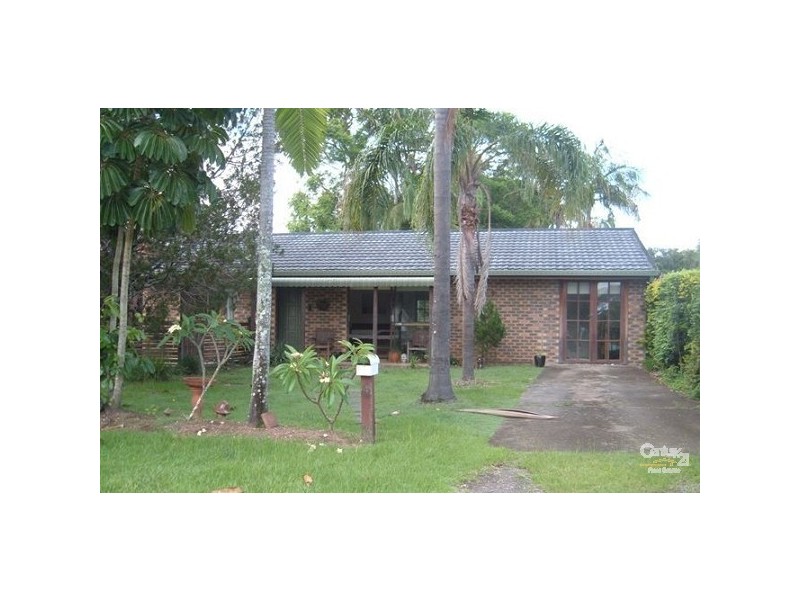 4 Lakes Drive, Tweed Heads West NSW 2485