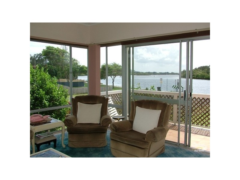 41 Sunset Boulevarde, Tweed Heads West NSW 2485
