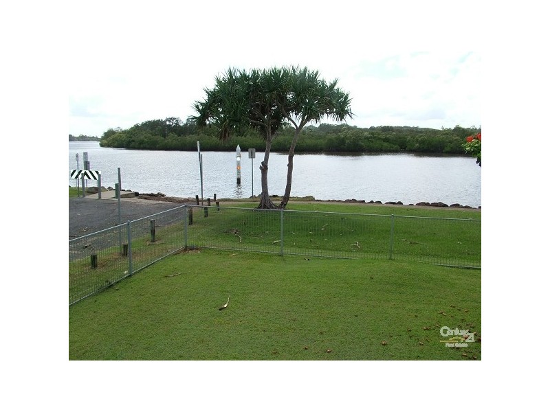 41 Sunset Boulevarde, Tweed Heads West NSW 2485