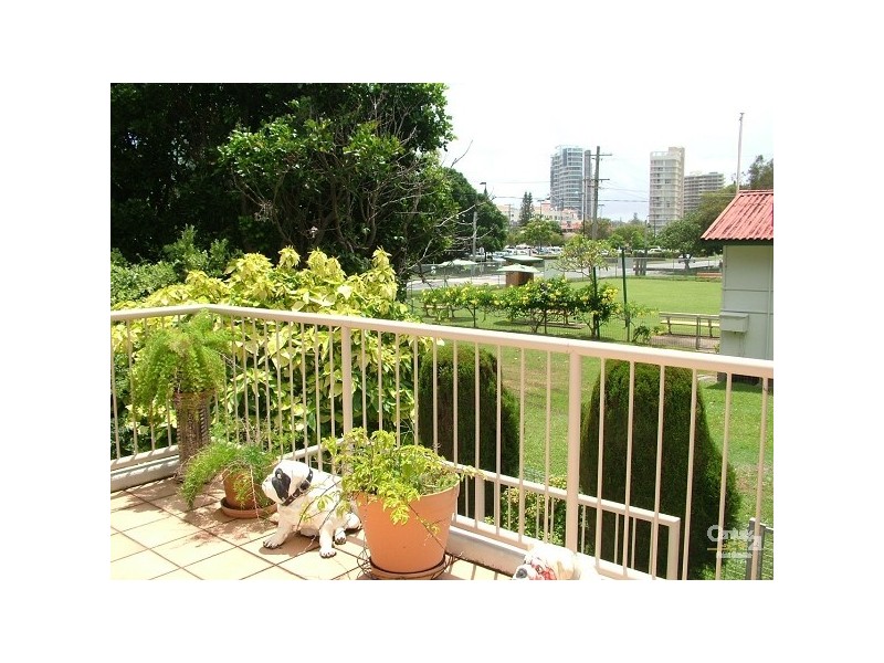 3/18 Dutton Street, Coolangatta QLD 4225