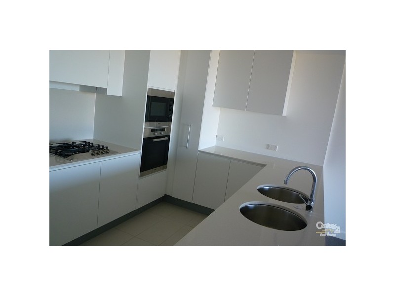 308/2 Creek Street, Kirra QLD 4225