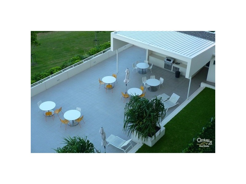 308/2 Creek Street, Kirra QLD 4225