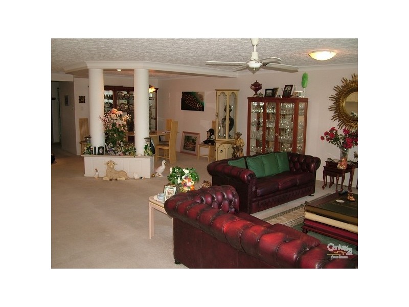 2/54 McLean Street, Coolangatta QLD 4225