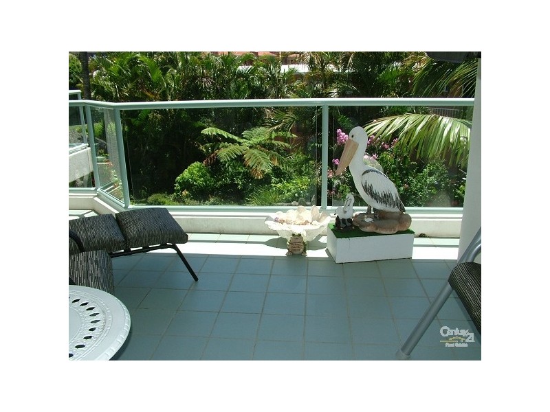 2/54 McLean Street, Coolangatta QLD 4225