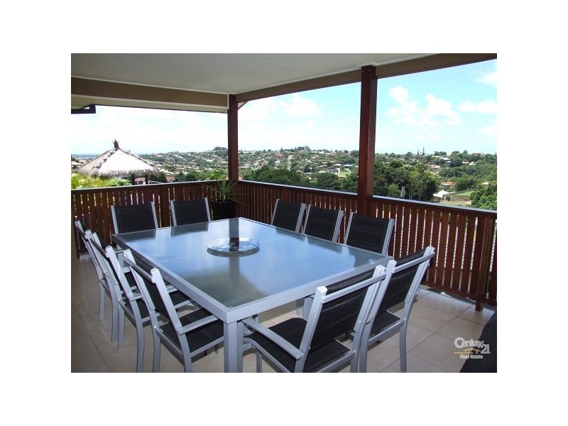 13 Mourne Terrace, Banora Point NSW 2486