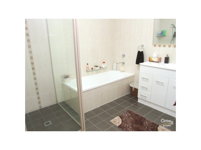 13 Mourne Terrace, Banora Point NSW 2486