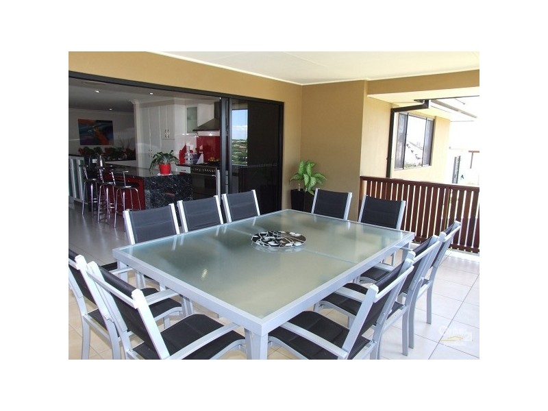 13 Mourne Terrace, Banora Point NSW 2486