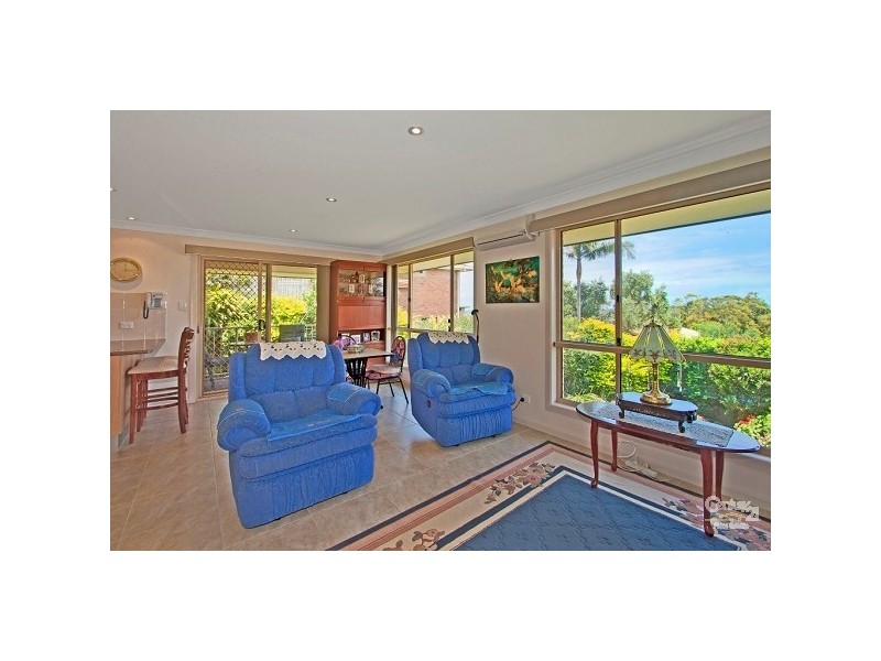 42a Walter Cres, Banora Point NSW 2486