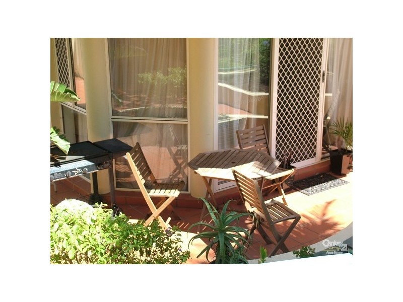 8/122 Musgrave Street, Coolangatta QLD 4225