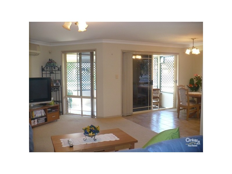 2/6 Advocate Place, Banora Point NSW 2486