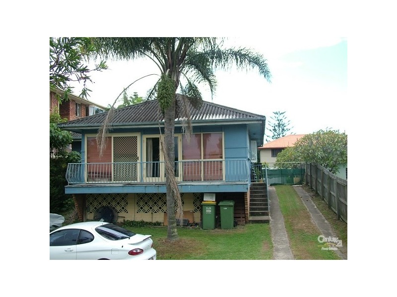 129 Golden Four Drive, Bilinga QLD 4225