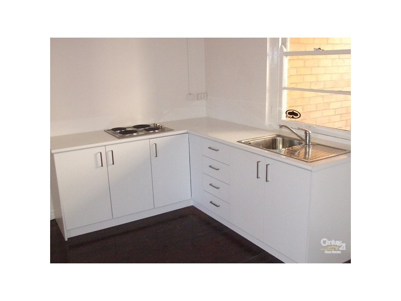 1/12 Miles Street, Coolangatta QLD 4225