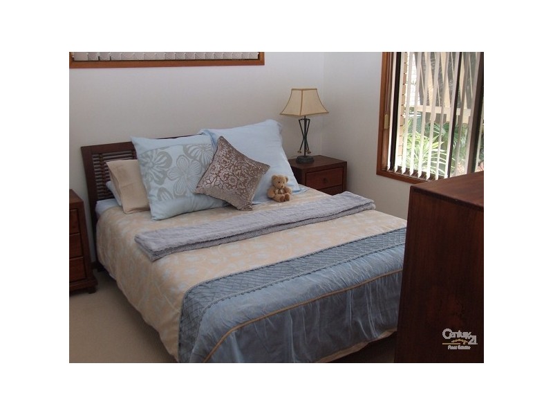 26 Cominan Avenue, Banora Point NSW 2486