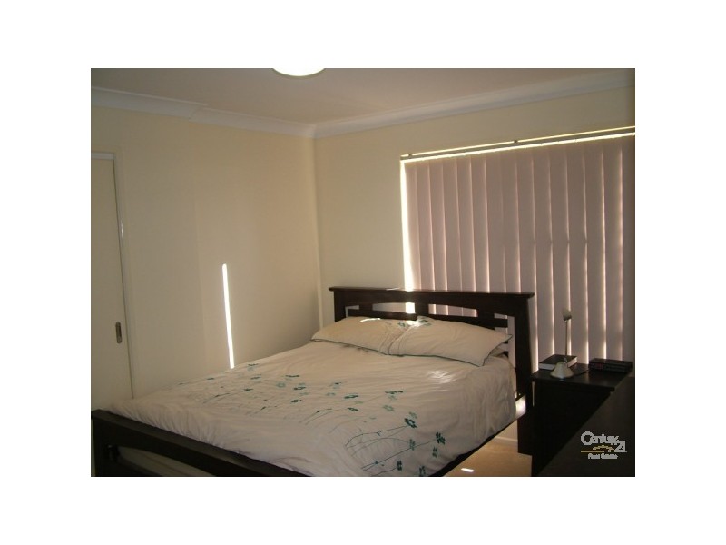 1/84 Honeymyrtle Dr, Banora Point NSW 2486