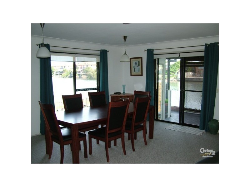 72 Jacaranda Avenue, Tweed Heads West NSW 2485