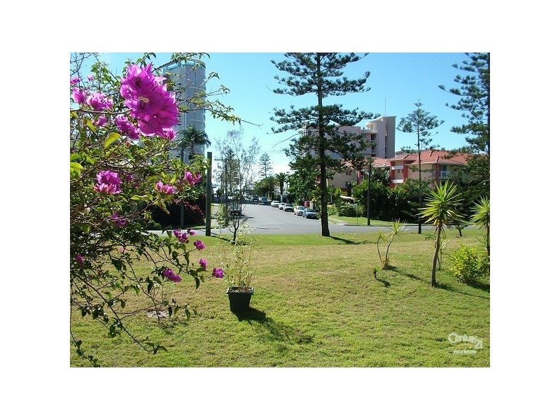 2/27 Coolangatta Road, Kirra QLD 4225