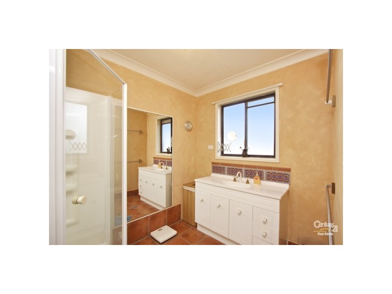 11 Pelican Place, Tweed Heads West NSW 2485