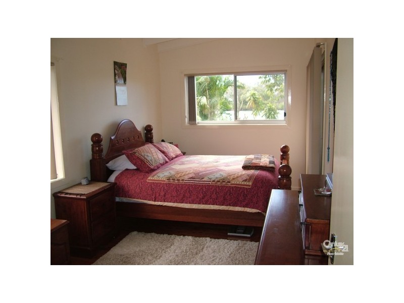 69 Sunset Boulevarde, Tweed Heads West NSW 2485