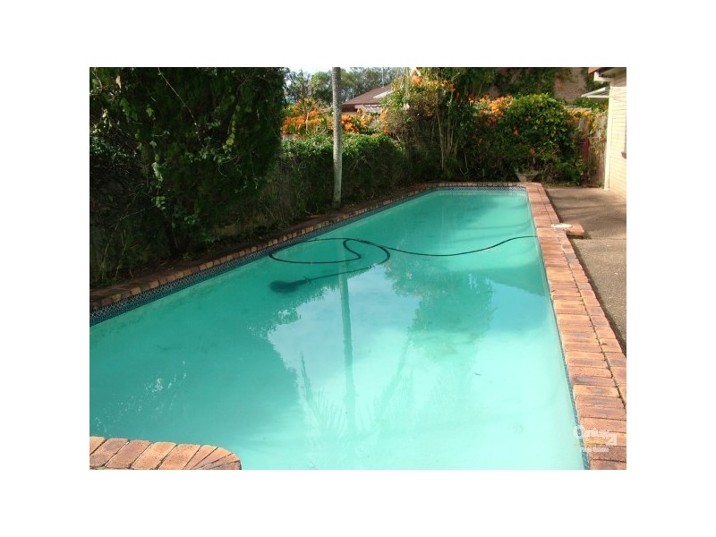 8 St Kilda Cres, Tweed Heads West NSW 2485