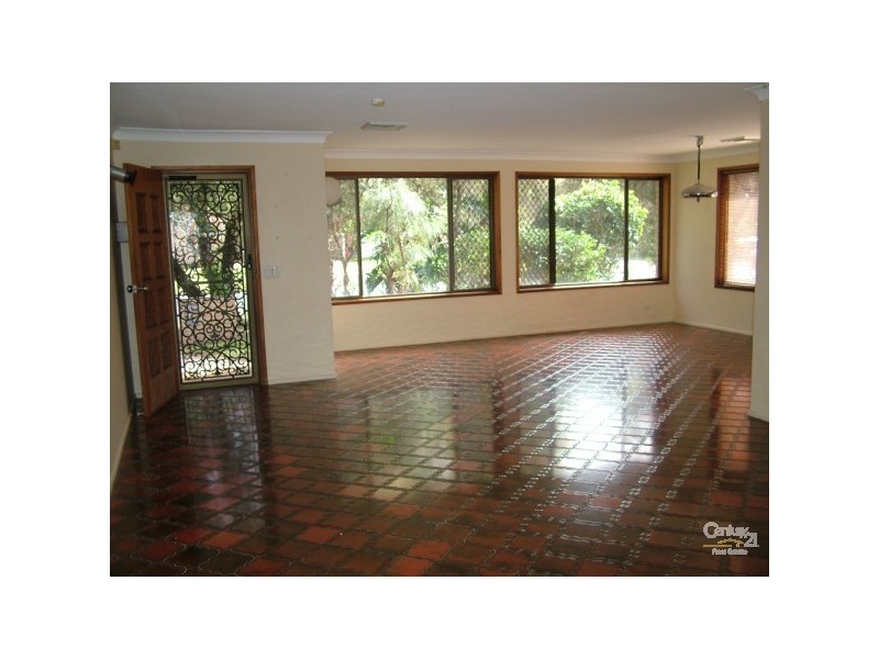 8 St Kilda Cres, Tweed Heads West NSW 2485