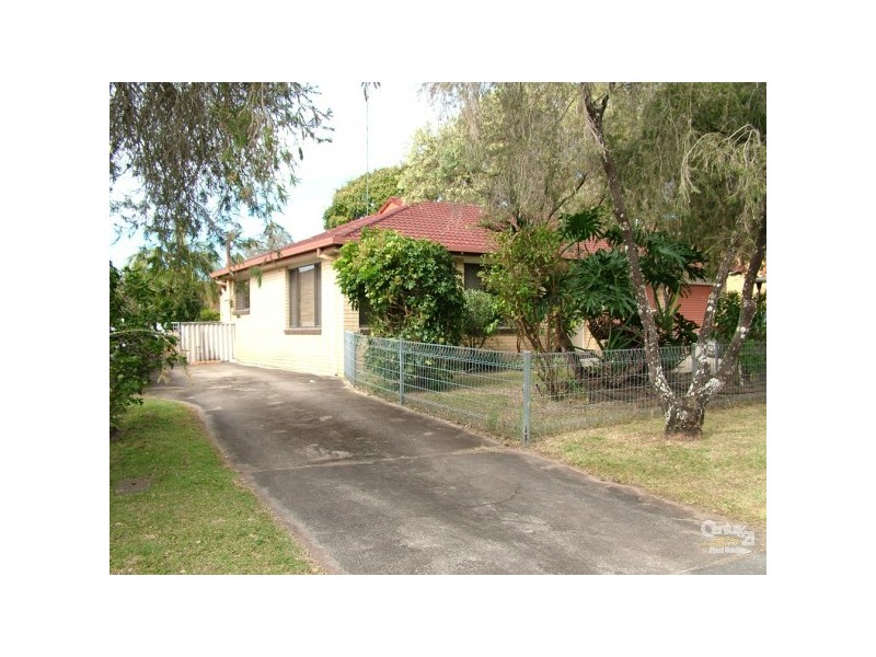 8 St Kilda Cres, Tweed Heads West NSW 2485