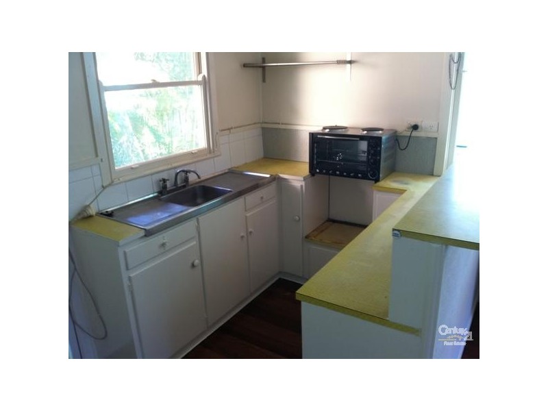 2/12 Miles Street, Coolangatta QLD 4225