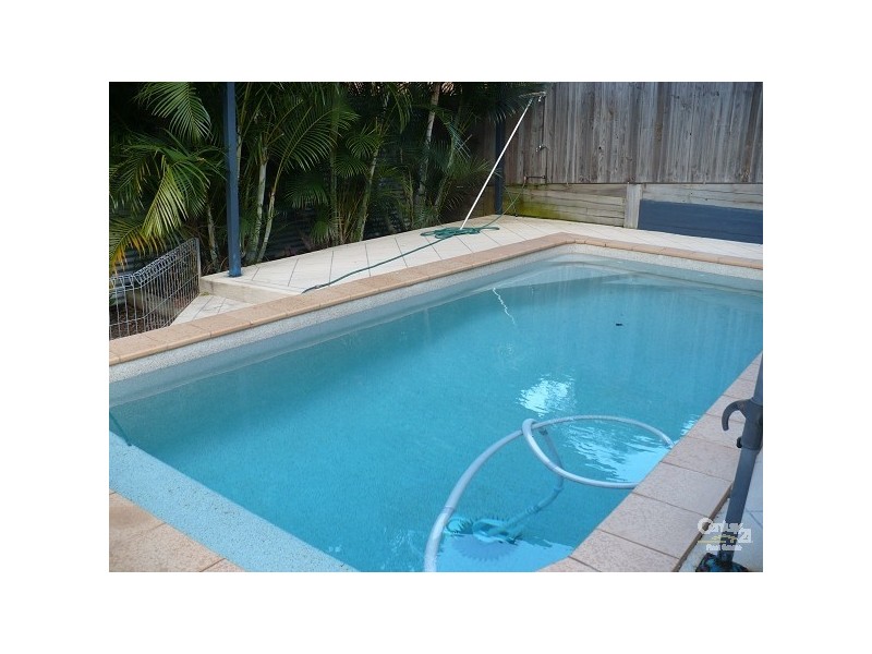 2/80 McLean Street, Coolangatta QLD 4225