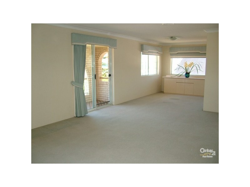 5/220 Pacific Parade, Bilinga QLD 4225