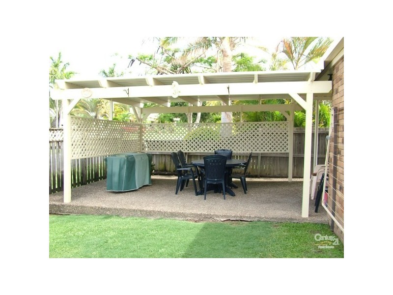 1/2 Honeymyrtle Drive, Banora Point NSW 2486