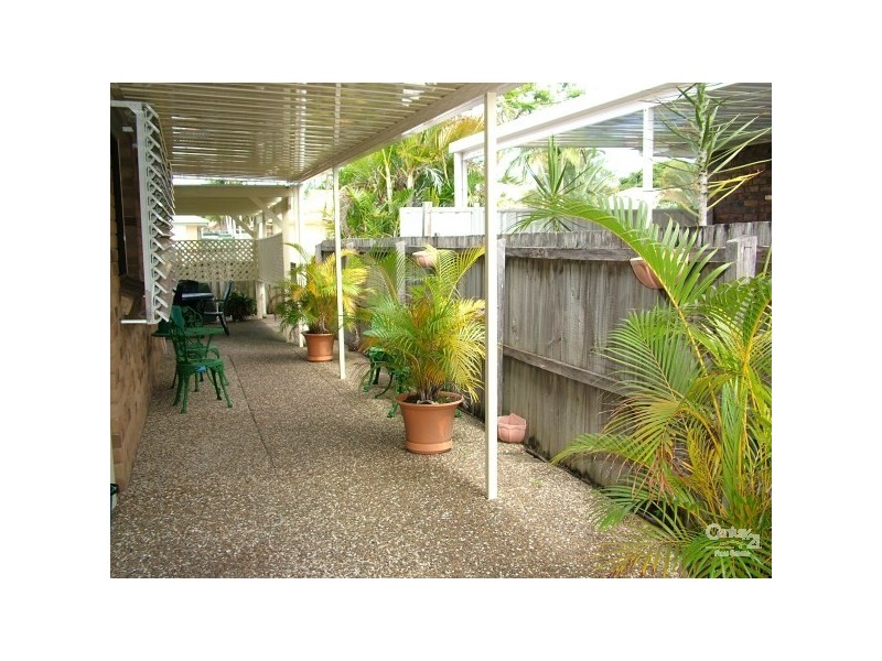 1/2 Honeymyrtle Drive, Banora Point NSW 2486