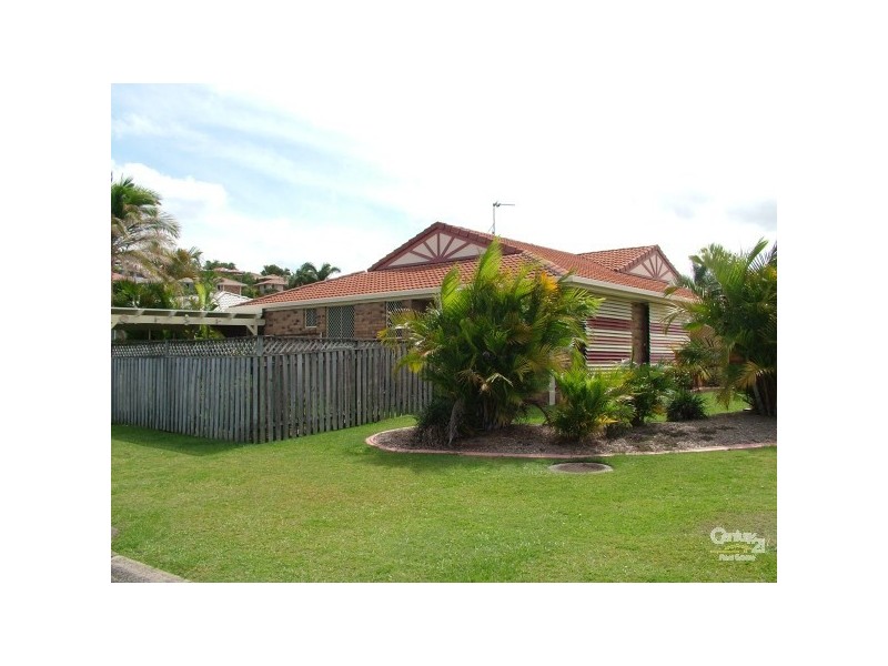 1/2 Honeymyrtle Drive, Banora Point NSW 2486