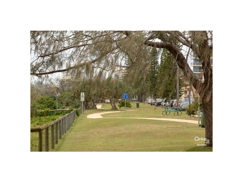 1/80 Pacific Parade, Bilinga QLD 4225