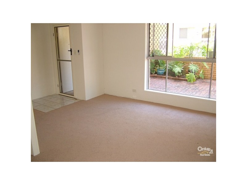 2/22 Garrick Street, Coolangatta QLD 4225