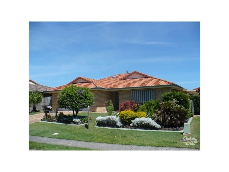 11 WINDERS PL, Banora Point NSW 2486