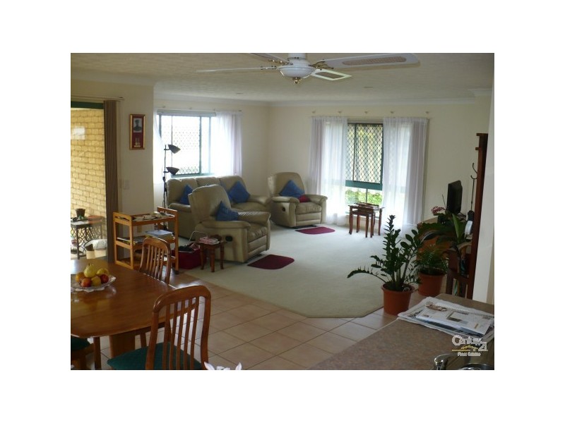 11 WINDERS PL, Banora Point NSW 2486