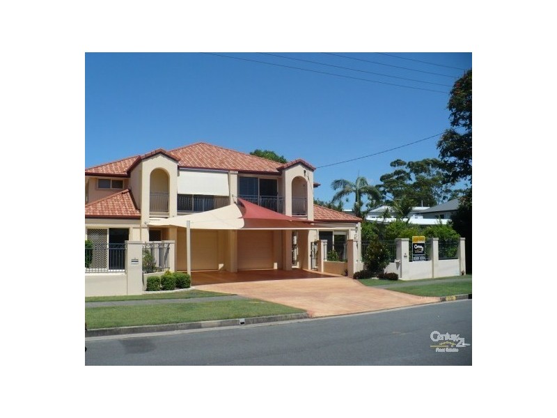 2/30 Hawaii Ave, Palm Beach QLD 4221