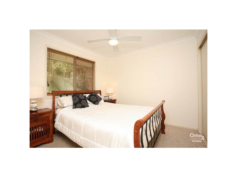 91 Bimbadeen Ave, Banora Point NSW 2486