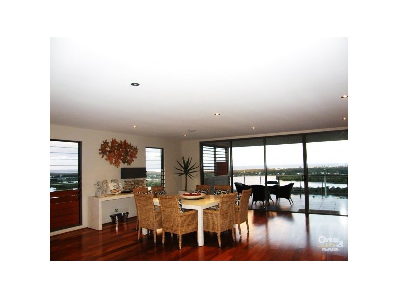 9 Blue Haze Cres, Banora Point NSW 2486