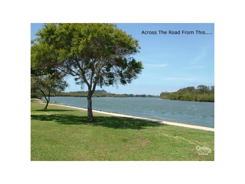 8 Sunset Blvd, Tweed Heads West NSW 2485