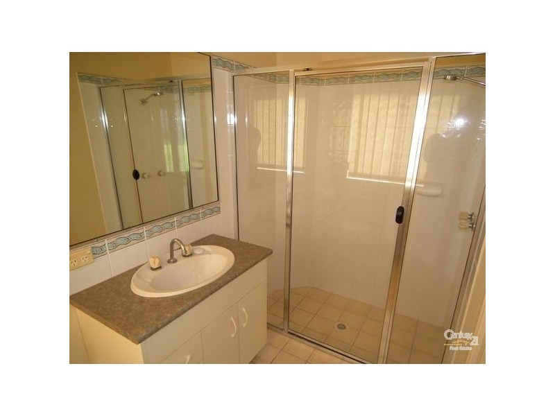 16 Port Drive, Tweed Heads South NSW 2486